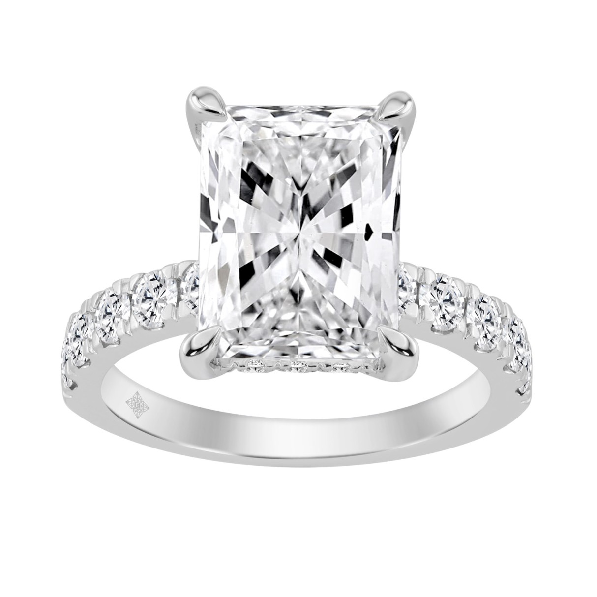 14K WHITE GOLD 6.00CT ROUND/RADIANT DIAMOND LADIES RING (CENTER STONE RADIANT DIAMOND 5CT) - Image 1