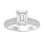 LADIES RING 2 1/3CT ROUND/EMERALD DIAMOND 14K WHITE GOLD (CENTER STONE EMERALD DIAMOND 1 1/2CT )