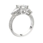 LADIES RING 3 1/2CT ROUND/EMERALD/TRILLION DIAMOND 14K WHITE GOLD (CENTER STONE EMERALD DIAMOND 2CT ) - Image 4