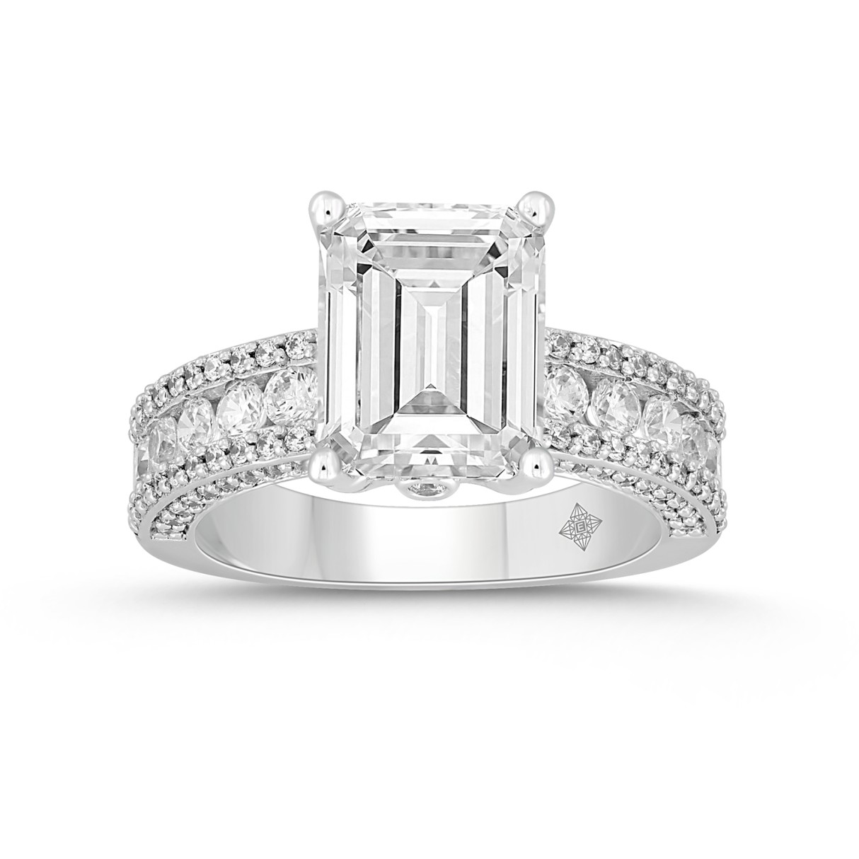 LADIES RING 4 1/4CT ROUND/EMERALD DIAMOND 14K WHITE GOLD (CENTER STONE EMERALD DIAMOND 3CT ) - Image 1