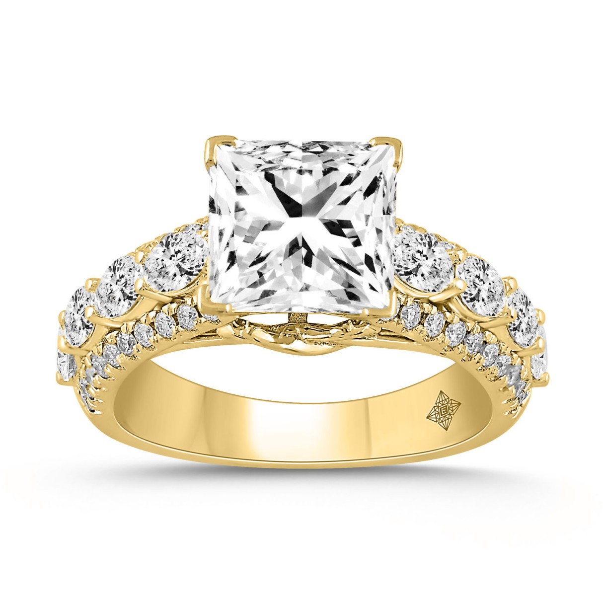 LADIES RING 6 1/4CT ROUND/PRINCESS/OVAL DIAMOND 14K YELLOW GOLD (CENTER STONE PRINCESS DIAMOND 5CT ) - Image 1