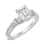 LADIES RING 2 1/2CT ROUND/BAGUETTE/EMERALD DIAMOND 14K WHITE GOLD (CENTER STONE EMERALD DIAMOND 2CT ) - Image 3