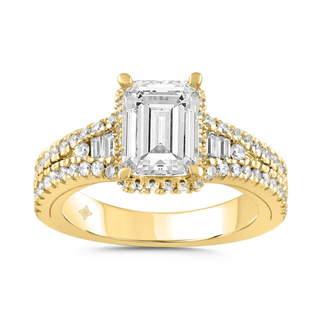 LADIES RING 2 1/2CT ROUND/BAGUETTE/EMERALD DIAMOND 14K YELLOW GOLD (CENTER STONE EMERALD DIAMOND 2.00CT) - Image 1