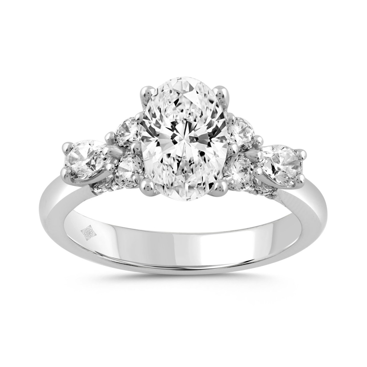 LADIES RING 2 3/4CT ROUND/PEAR/OVAL DIAMOND 14K WHITE GOLD (CENTER STONE OVAL DIAMOND 2.00CT) - Image 1