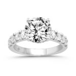 LADIES RING 4CT ROUND DIAMOND 14K WHITE GOLD (CENTER STONE ROUND DIAMOND 3CT )