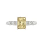 14K WHITE GOLD 2 3/4CT ROUND/BAGUETTE/EMERALD DIAMOND LADIES BRIDAL SET (CENTER STONE RADIANT YELLOW DIAMOND 2.00CT) - Image 2