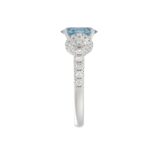14K WHITE GOLD 2 3/4CT ROUND/OVAL BLUE DIAMOND LADIES RING (CENTER STONE OVAL BLUE DIAMOND 2.00CT) - Image 4
