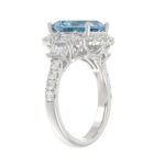 14K WHITE GOLD 4 1/2CT ROUND/EMERALD DIAMOND LADIES RING  (CENTER STONE RADIANT BLUE DIAMOND 3.00CT) - Image 3