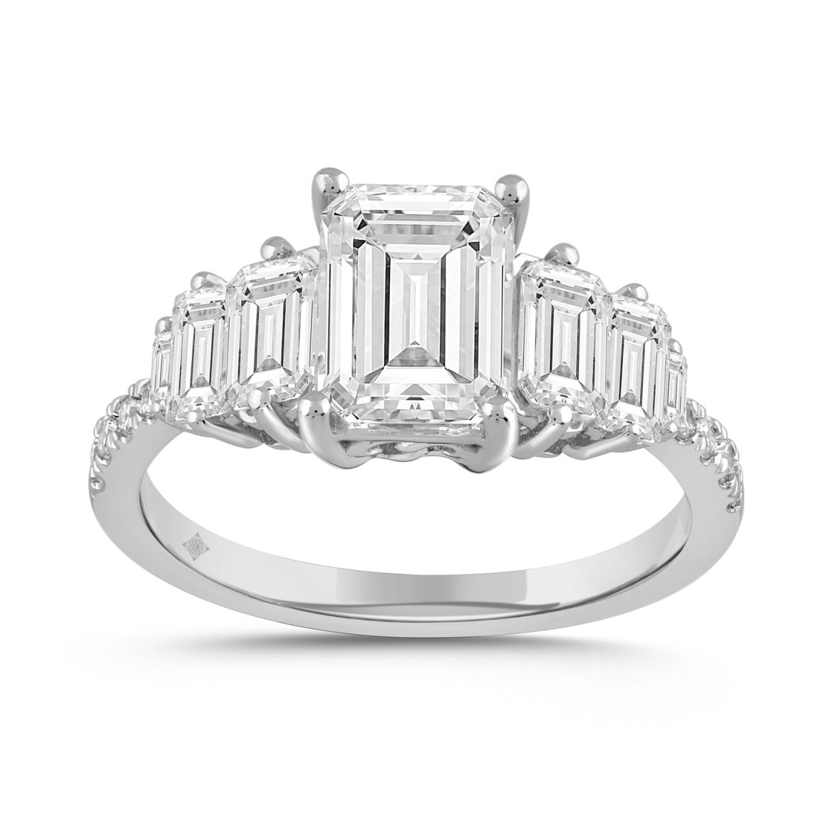 LADIES RING 3 1/4CT ROUND/BAGUETTE/EMERALD DIAMOND 14K WHITE GOLD (CENTER STONE EMERALD DIAMOND 2CT ) - Image 1