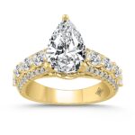 LADIES RING 4 1/4CT ROUND/PEAR/OVAL DIAMOND 14K YELLOW GOLD (CENTER STONE PEAR DIAMOND 3CT )