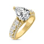 LADIES RING 4 1/4CT ROUND/PEAR/OVAL DIAMOND 14K YELLOW GOLD (CENTER STONE PEAR DIAMOND 3CT ) - Image 2
