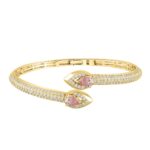 ETERNAL BLUSH COLLECTION LADIES BANGLE 3CT ROUND/PEAR DIAMOND 14K YELLOW GOLD (CENTER STONE PINK PEAR DIAMOND 1/2CT)