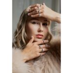 14K ROSE GOLD 3.00CT ROUND/OVAL/HALF MOON DIAMOND LADIES RING (CENTER STONE OVAL DIAMOND 2CT) - Image 2