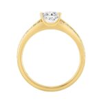 MEN'S RING 2CT ROUND/EMERALD DIAMOND 14K YELLOW GOLD (CENTER STONE EMERALD DIAMOND 1 1/2CT ) - Image 2