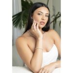 LADIES HOOP EARRINGS 2CT ROUND DIAMOND 14K YELLOW GOLD - Image 4