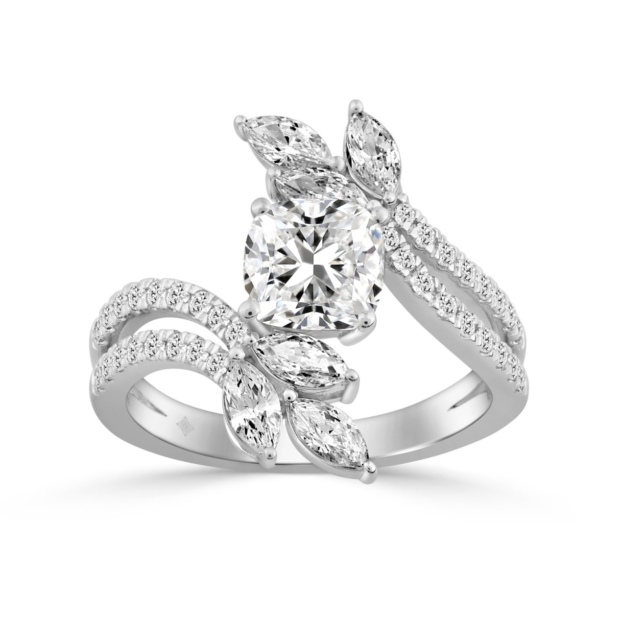 14K WHITE GOLD 1 1/2CT ROUND/MARQUISE/CUSHION DIAMOND LADIES RING (CENTER STONE CUSHION DIAMOND 1/2CT) - Image 1