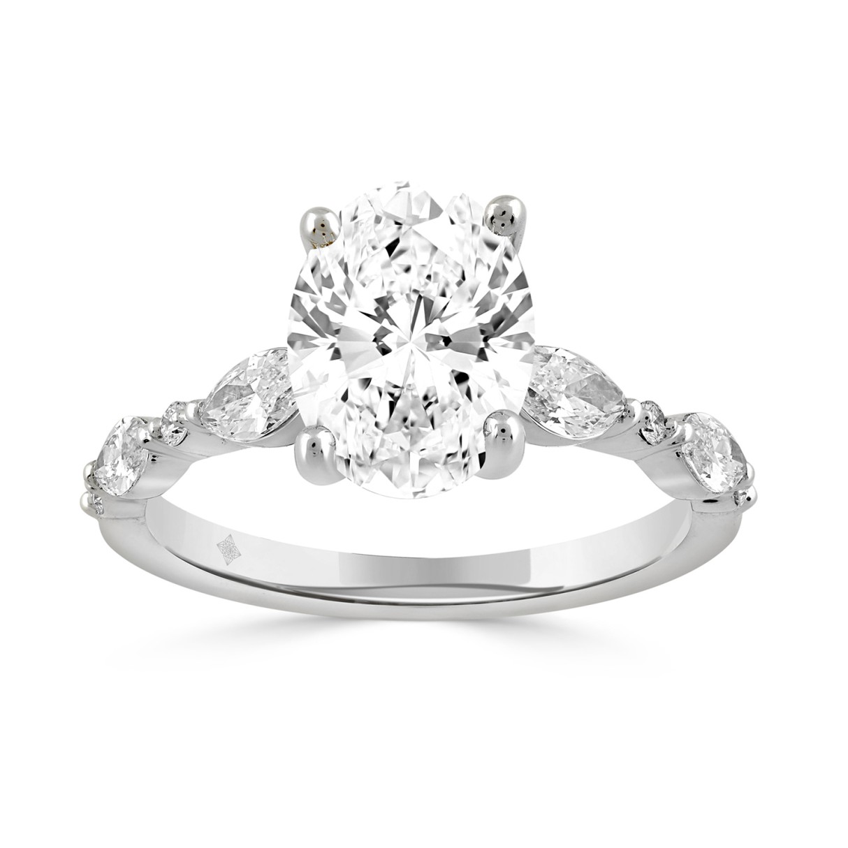 14K WHITE GOLD 2 1/2CT ROUND/OVAL/MARQUISE DIAMOND LADIES RING (CENTER STONE OVAL DIAMOND 2CT) - Image 1