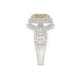 14K WHITE GOLD 3 1/4CT ROUND/YELLOW OVAL DIMAOND LADIES RING (CENTER STONE YELLOW OVAL  DIAMOND 2.00CT) - Image 4