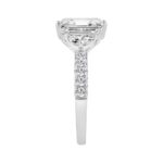 14K WHITE GOLD 4.00CT ROUND/EMERALD/HALF MOON DIAMOND LADIES RING (CENTER STONE EMERALD DIAMOND 3CT) - Image 3