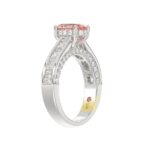 14K WHITE GOLD CRAFTED WITH 18K YELLOW GOLD SHANK 2 3/4CT ROUND/OVAL/PRINCESS/BAGUETTE DIAMOND LADIES RING (CENTER STONE PINK OVAL DIAMOND 1 1/2CT) - Image 4