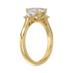 14K YELLOW GOLD 1 5/8CT PRINCESS/TRAPEZOID DIAMOND LADIES RING (CENTER STONE PRINCESS DIAMOND 1 1/5CT) - Image 3