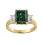 14K YELLOW GOLD 5 1/3CT EMERALD /GREEN EMERALD CUT DIAMOND LADIES RING (CENTER STONE GREEN EMERALD DIAMOND 4 1/3CT)