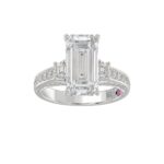 21K PLATINUM LADIES RING WITH 4.00CT TRAPEZOID/ROUND/EMERALD/BAGUETTE DIAMONDS (CENTER STONE EMERALD DIAMOND 3CT)