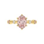 ETERNAL BLUSH COLLECTION LADIES RING 1 3/4CT ROUND/OVAL DIAMOND 14K YELLOW GOLD (CENTER STONE PINK OVAL DIAMOND 1 1/2CT) - Image 5