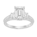 LADIES RING 1.00CT ROUND/TRAPEZOID DIAMOND 18K WHITE GOLD (CENTER STONE EMERALD DIAMOND 2CT)