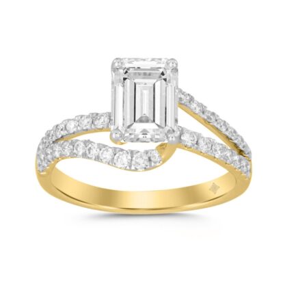 LADIES RING 2CT ROUND/EMERALD DIAMOND 14K YELLOW GOLD (CENTER STONE EMERALD DIAMOND 1 1/2CT )