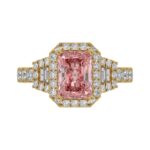LADIES RING 2 3/4CT ROUND/BAGUETTE DIAMOND 14K YELLOW GOLD (CENTER STONE PINK RADIANT DIAMOND 2CT ) - Image 2