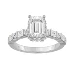 14K WHITE GOLD 2 3/4CT ROUND/PRINCESS/EMERALD DIAMOND LADIES RING (CENTER STONE EMERALD DIAMOND 2.00CT)