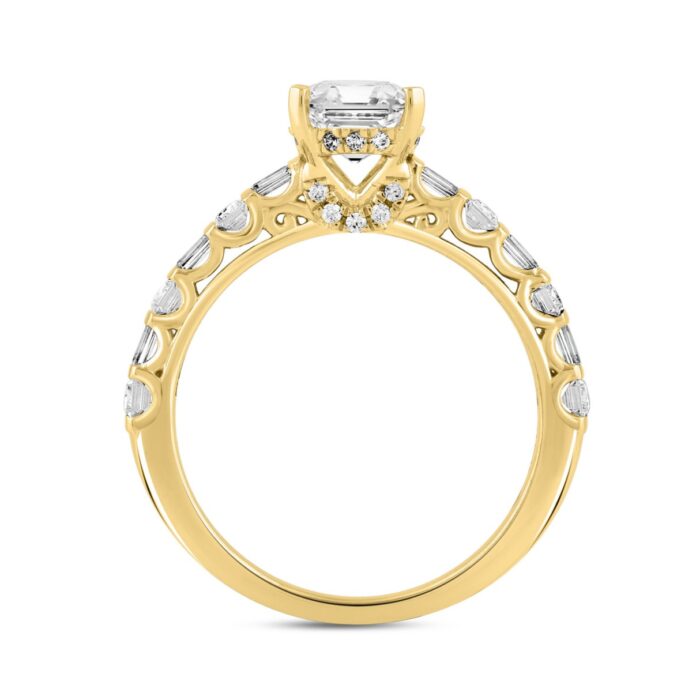 LADIES RING 3CT ROUND/OVAL/BAGUETTE/EMERALD DIAMOND 14K YELLOW GOLD (CENTER STONE OVAL DIAMOND 2.00CT) - Image 2