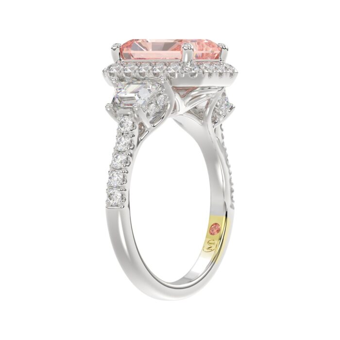 14K WHITE GOLD CRAFTED WITH 18K YELLOW GOLD SHANK 4 1/4CT ROUND/RADIANT/TRAPEZOID DIAMOND LADIES RING (CENTER STONE PINK RADIANT DIAMOND 3.00CT) - Image 3